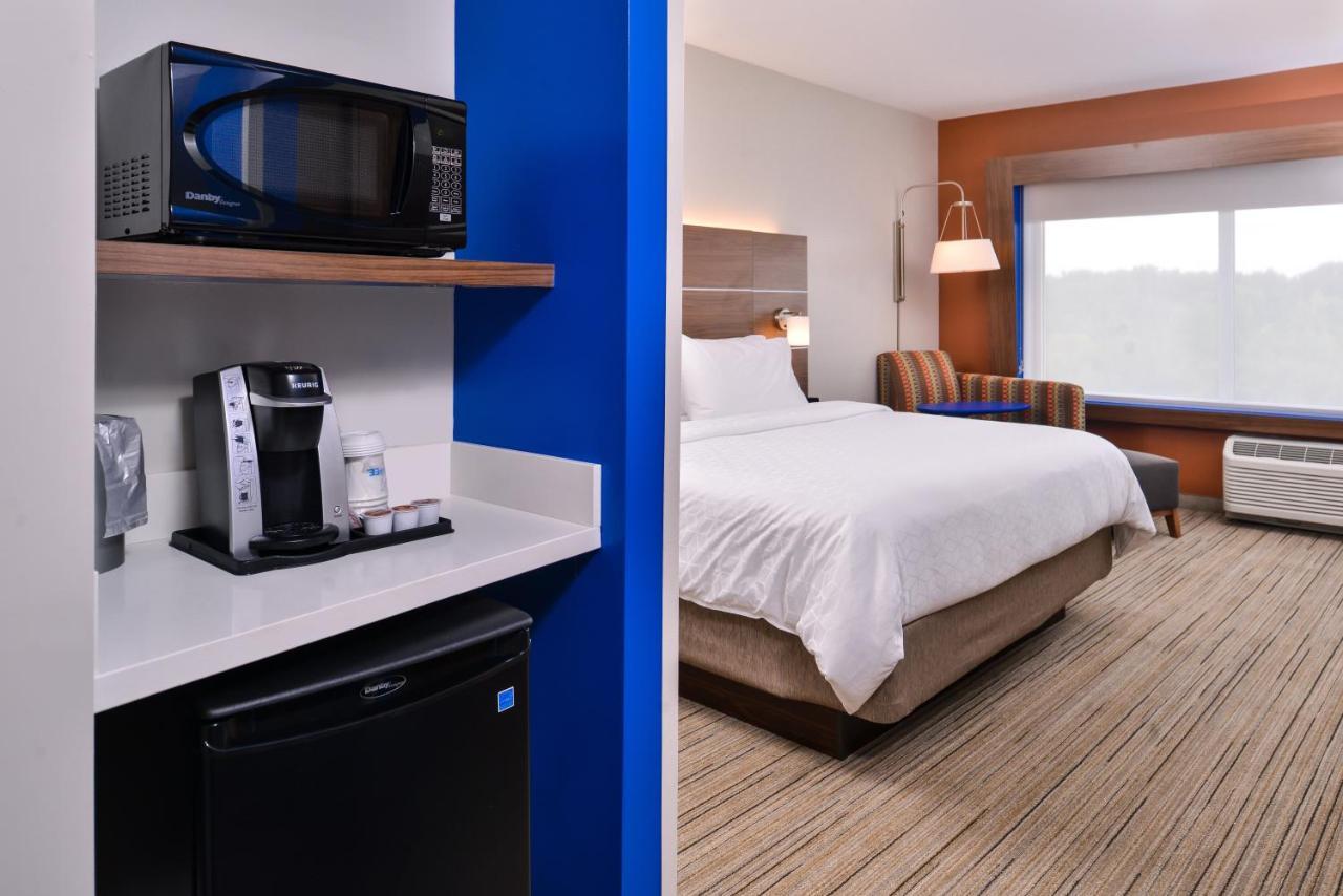 Holiday Inn Express & Suites Farmville By Ihg Εξωτερικό φωτογραφία